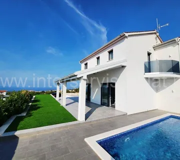 .::: Vila s bazenom i panoramskim pogledom :::. - cover