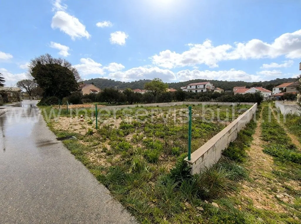 .::: Jezera – građevinsko zemljište s dozvolom :::. - cover