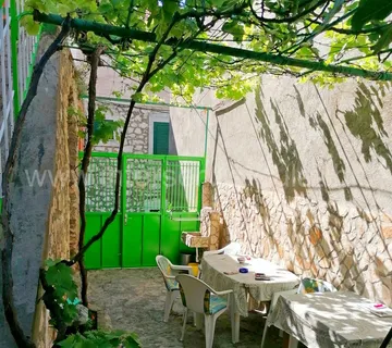 .::: Kuća u centru Zatona  :::. - cover