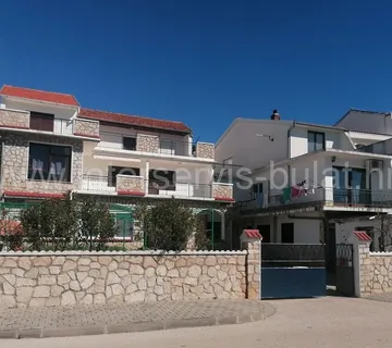 .::: Dvije kuće 1. red u Tisnom :::. - cover