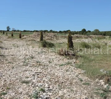 .::: Veliko građevinsko zemljište sa građevinskim dozvolama :::. - cover