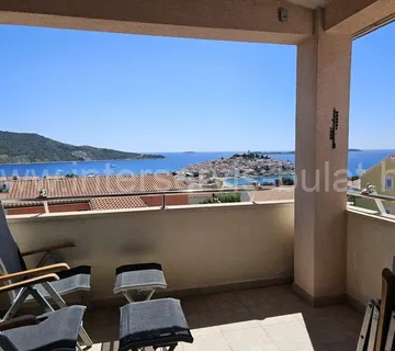 .::: Prekrasan stan sa nesmetanim pogledom na Primošten :::. - cover