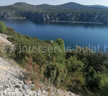 .::: Poljoprivredno zemljište uz more :::. - cover