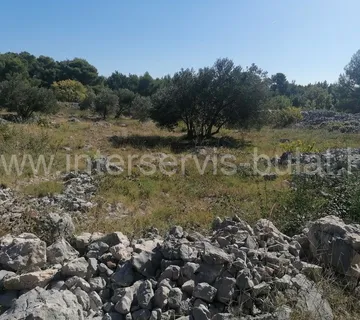 .::: Građevinsko zemljište površine 1.121m2 u Tribunju :::. - cover