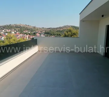 .::: Žaborić, luksuzan stan s impozantnom terasom :::. - cover