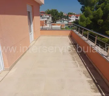 .::: Vodice, dvosoban stan s velikom terasom :::. - cover