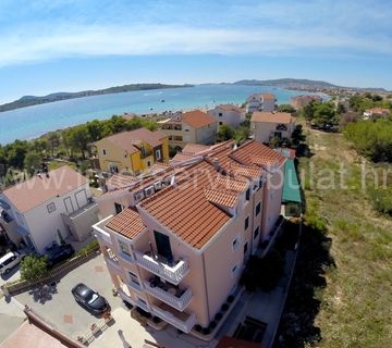 .::: Apartmanska kuća u drugom redu do mora:::. - cover