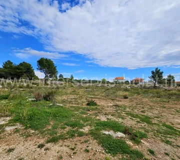 .::: Perspektivno građevinsko zemljište u Tribunju :::. - cover