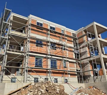 .::: Trosoban stan u Rogoznici :::. - cover