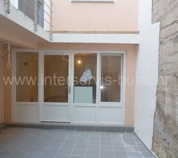 .::: Poslovni prostor u centru :::. - cover