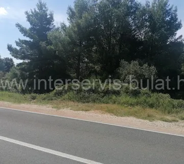 .::: Lijepo građevinsko zemljište u Tribunju :::. - cover