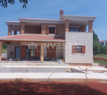 Moderna vila sa bazenom i pogledom na more - Poreč