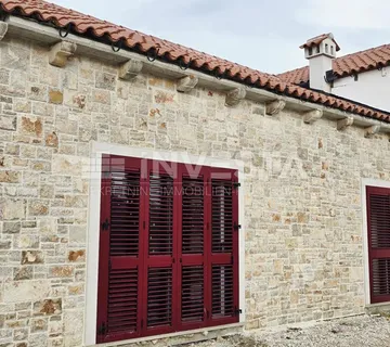 Svetvinčenat, Rekonstruirana istarska kuća u mirnom okruženju
