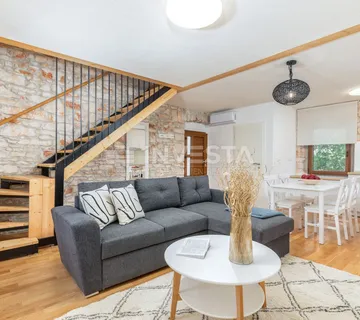 Istra, Šišan - Istarska kuća s 3 stambene jedinice - cover