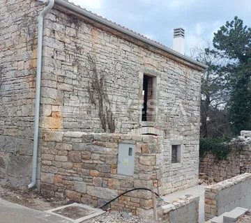 Tinjan, Istarska kamena kuća
