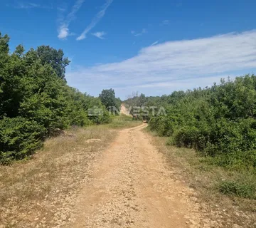 Peroj, Poljoprivredno zemljište, Š1 namjena, 1km od mora - Peroj, Vodnjan