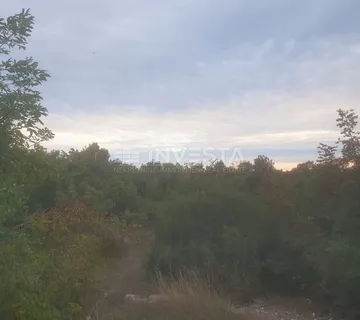Prostrano zemljište prvi red do mora - Rakalj, Marčana