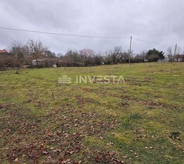 Žminj, građevinsko zemljište 2905 m2, blizu ceste - cover