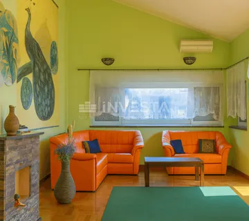 Fažana, izuzetan stan blizu plaže, vrt, terasa i parking - cover