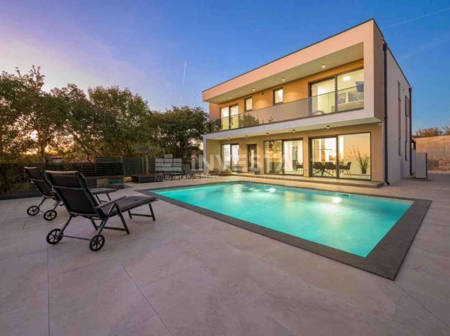 Svetvinčenat, prekrasna vila s bazenom, PRILIKA! POVOLJNO! - cover