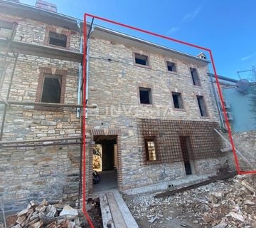 Juršići, kuća u nizu 174m2 sa dodatnim apartmanom - cover