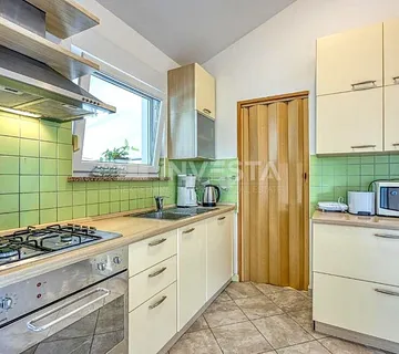 Vodnjan, prizemnica s bazenom - cover