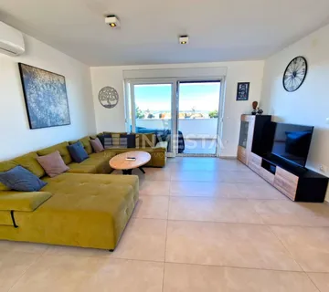 Fažana, stan s pogledom na more, novogradnja - cover