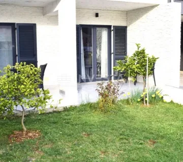 Predivna obiteljska kuća blizu mora  - cover