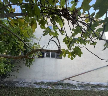 Fažana, Valbandon dvoetažna kuća s garažom - cover