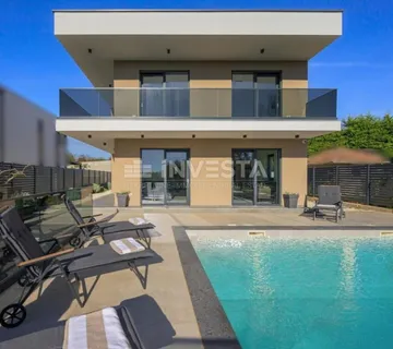 Svetvinčenat, nova vila s bazenom, PRILIKA! SUPER CIJENA! - cover