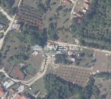 Krnica okolica, 2 zemljišta, građevinsko + poljoprivredno zemljište - cover