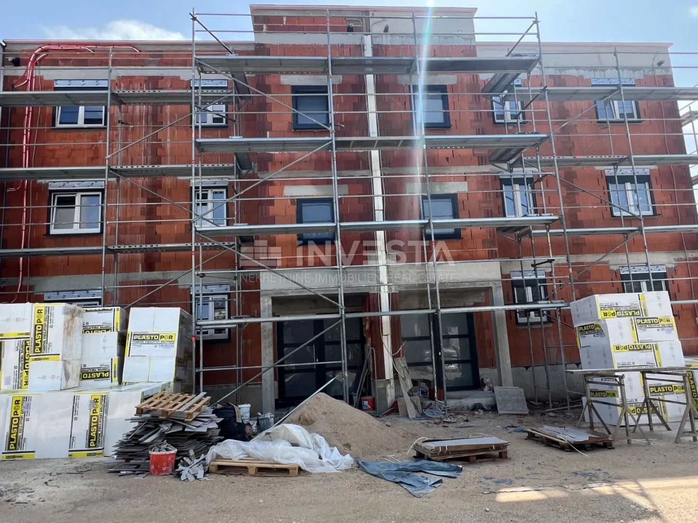 Novogradnja, stan na prvom katu u završnoj fazi - cover