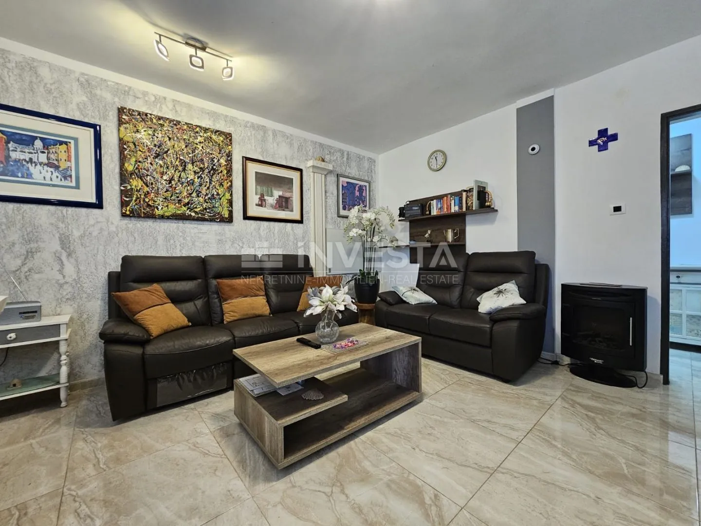 Fažana, stan u prizemlju s vrtom, blizu centra i plaža - cover