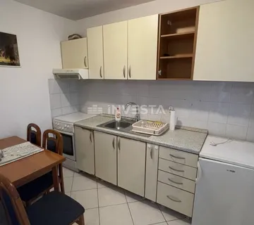 Garsonijera u Novigradu - cover