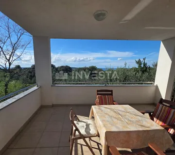 Stan u prizemlju manje zgrade, pogled na more, 1 km od plaže - cover