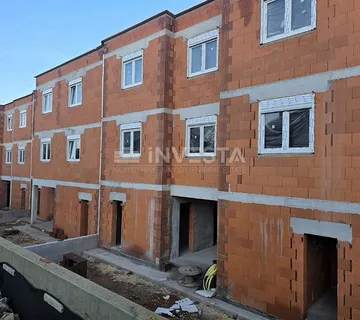 Atraktivni stanovi u izgradnji - 2 spavaće sobe, terasa, 2 parkirna mjesta - cover