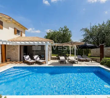 Barban, okolica vila s bazenom - cover