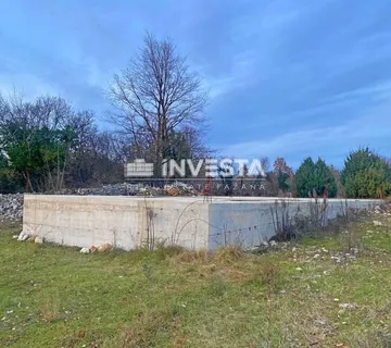 Juršići, zemljište od 20.000 m2 s projektom, započeta gradnja - Juršići, Svetvinčenat