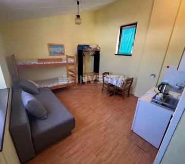 Barbariga, garsonijera sa terasom - cover