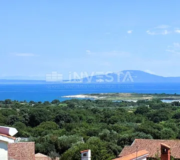 Stan s 2 spavaće sobe i panoramskim pogledom na more, 2km od mora! - cover