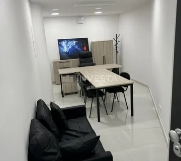 Pula, poslovni prostor u centru grada - cover