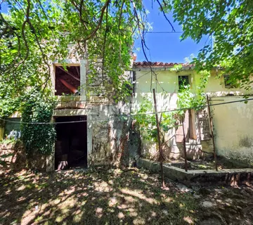 Vodnjan okolica, autohtona istarska kamena kuća s dvorištem i parkingom - cover