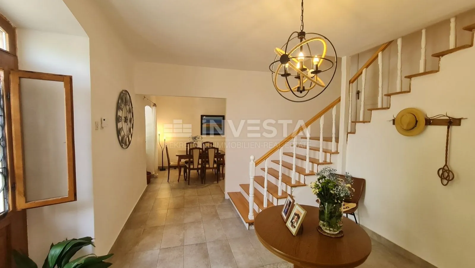 Labin okolica, autohtona samostojeća Istarska kuća - cover