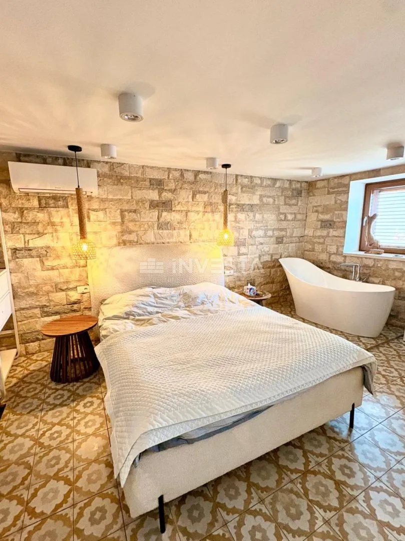 Vodnjan, renovirana istarska kuća s pogledom na more - cover