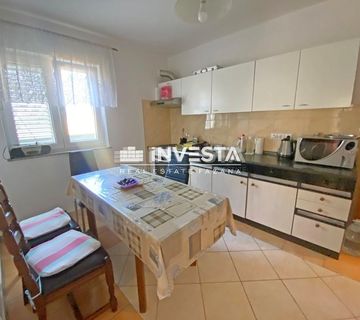 Fažana, Valbandon, samostojeća kuća 175 m2, dva stana, blizina mora - cover