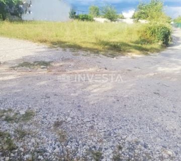 Fažana, atraktivno građevinsko zemljište 804 m2 - cover
