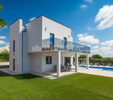 Vodnjan okolica, namještena moderna vila s bazenom - cover