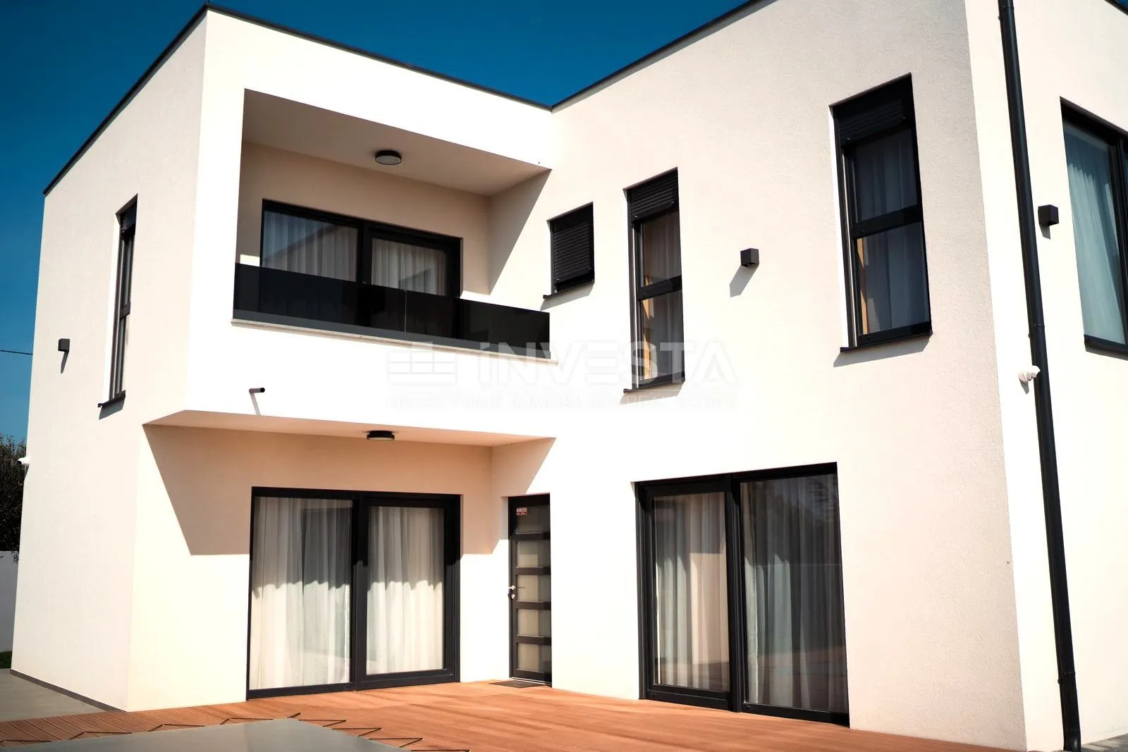 Medulin, Nova vila s bazenom i krovnom terasom, samo 200 m od mora - cover