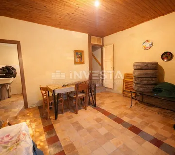 Kuća u centru Bala - cover