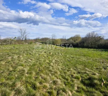 Žminj okolica – građevinsko zemljište 697 m² na rubu naselja - cover